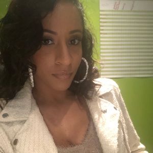 Meet your Posher, Media